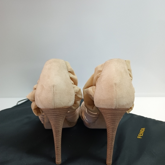 FENDI STRAPPY SANDALS - Picture 10 of 17